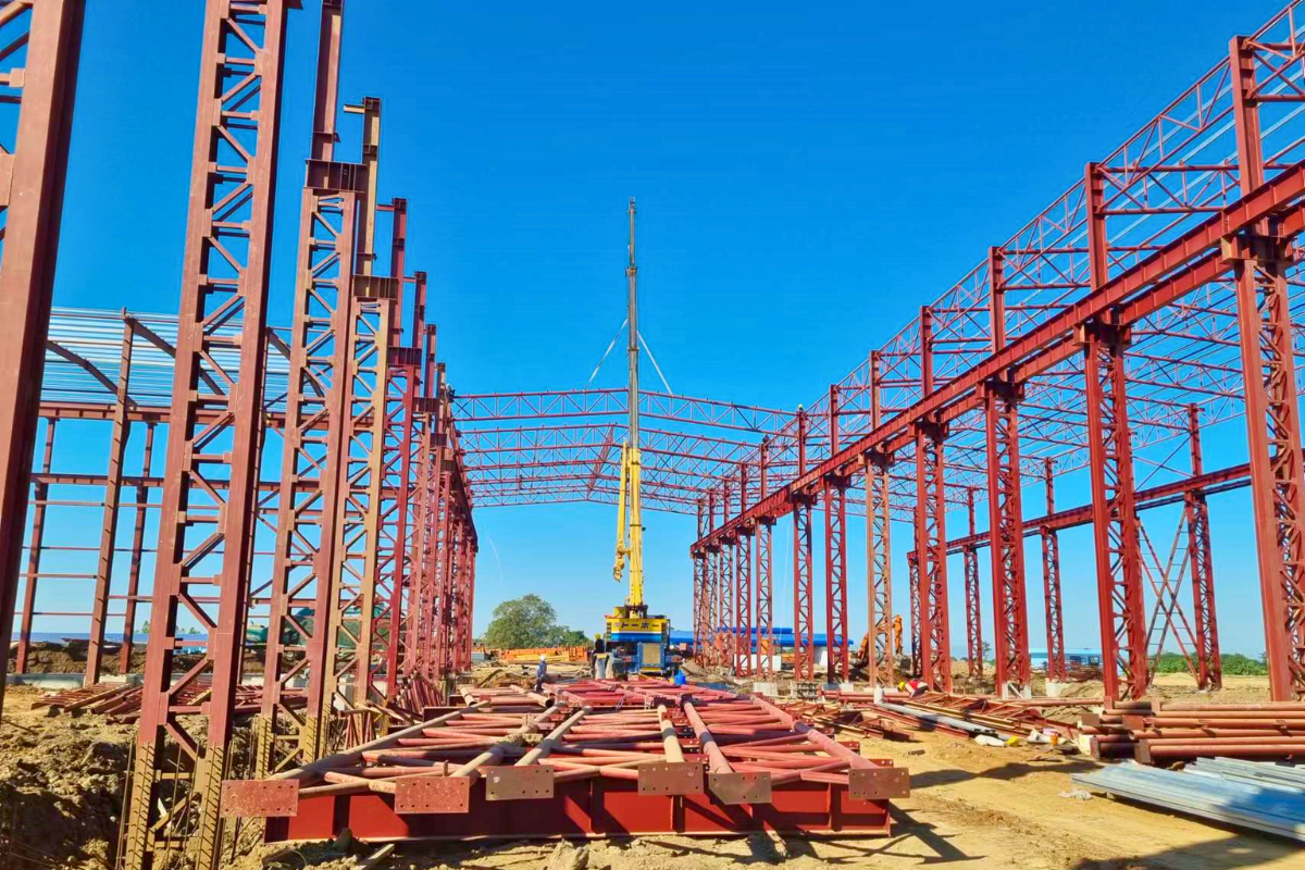myanmar-ever-green-sugarcane-steel-structure-rafter-installation