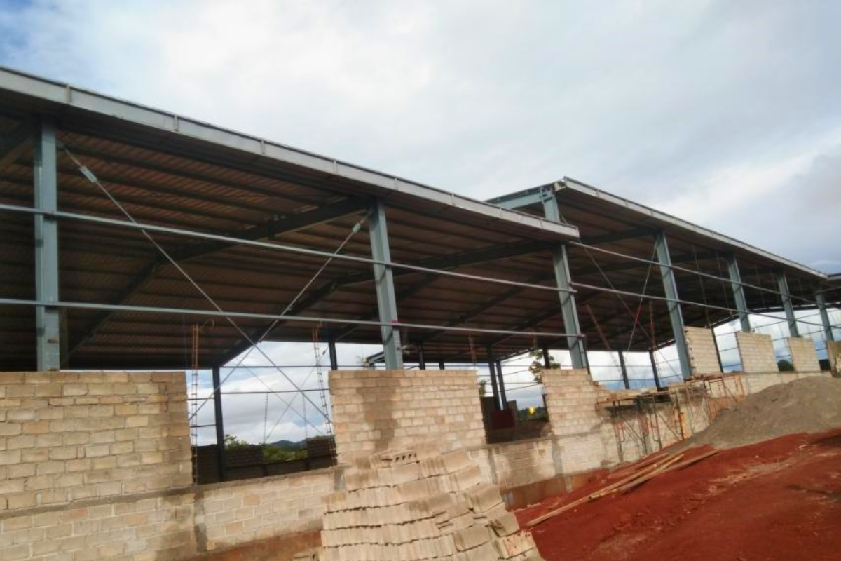 ctc-tea-factory-aung-pan-brick-wall-installatiion