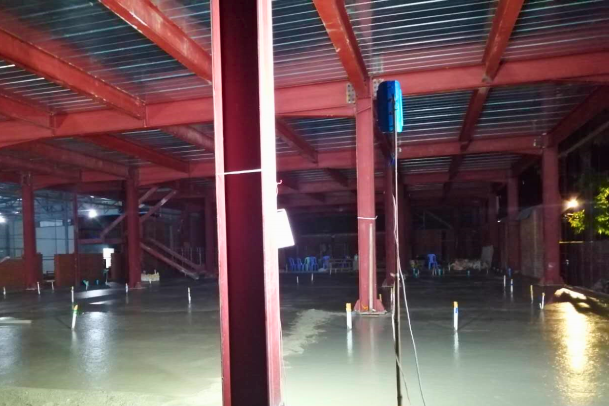 hot-pot-resturant-steel-structure-building-ground-floor-column-beam-installation