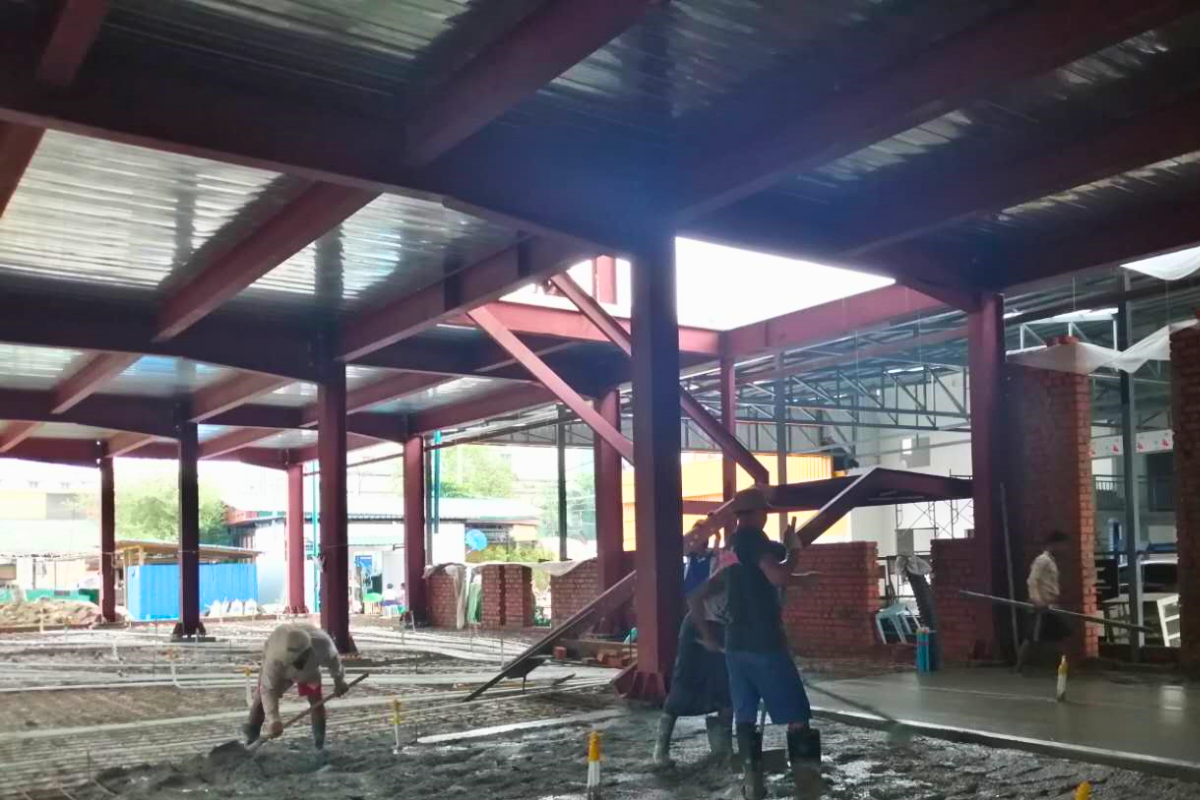 hot-pot-resturant-steel-structure-interior-concrete-flooring