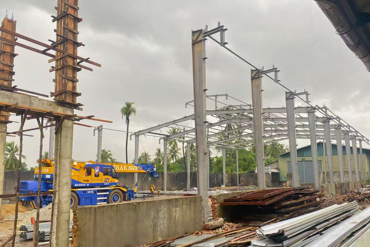 rice-steel-structure-warehouse-crane-installation-myeik