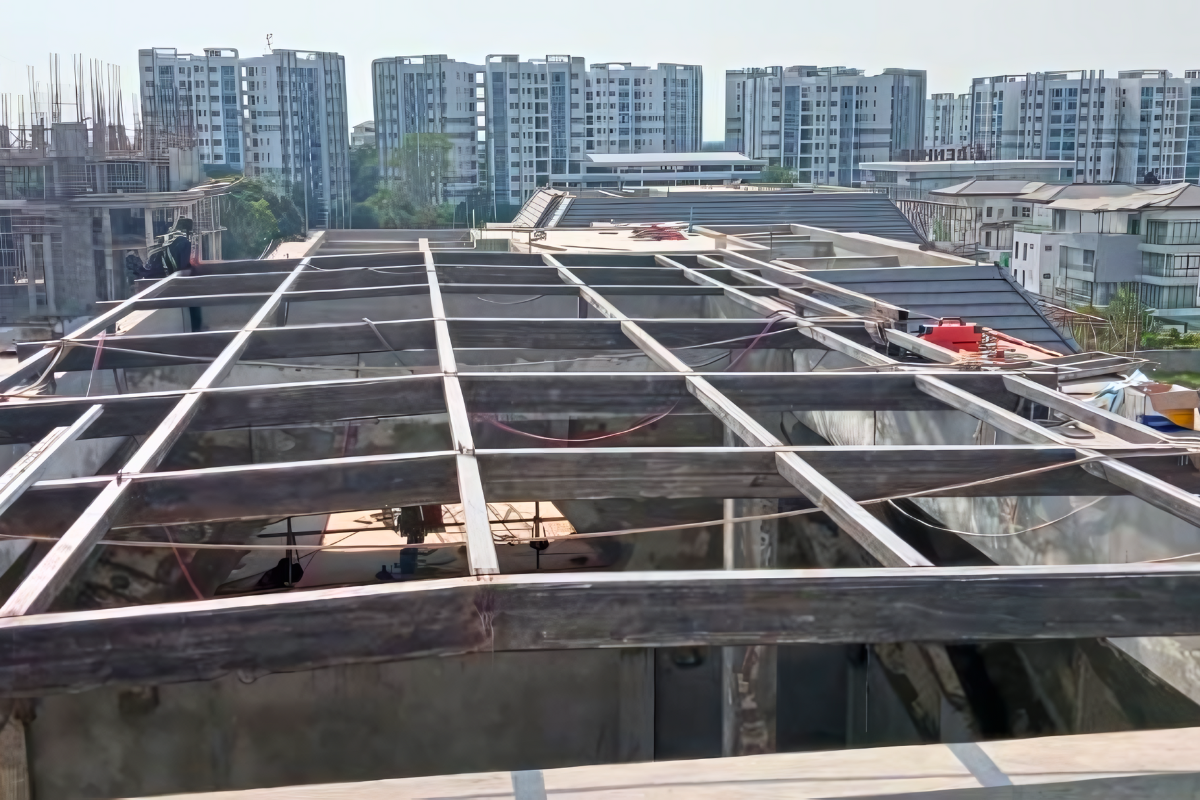 steel-structure-roof-frame-installation-parami-luxury-villa-yangon-myanmar