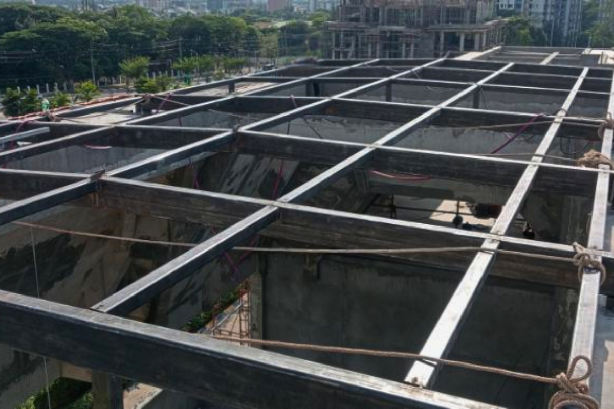 steel-structure-roof-frame-site-installation-parami-luxury-villa-yagon-myanmar