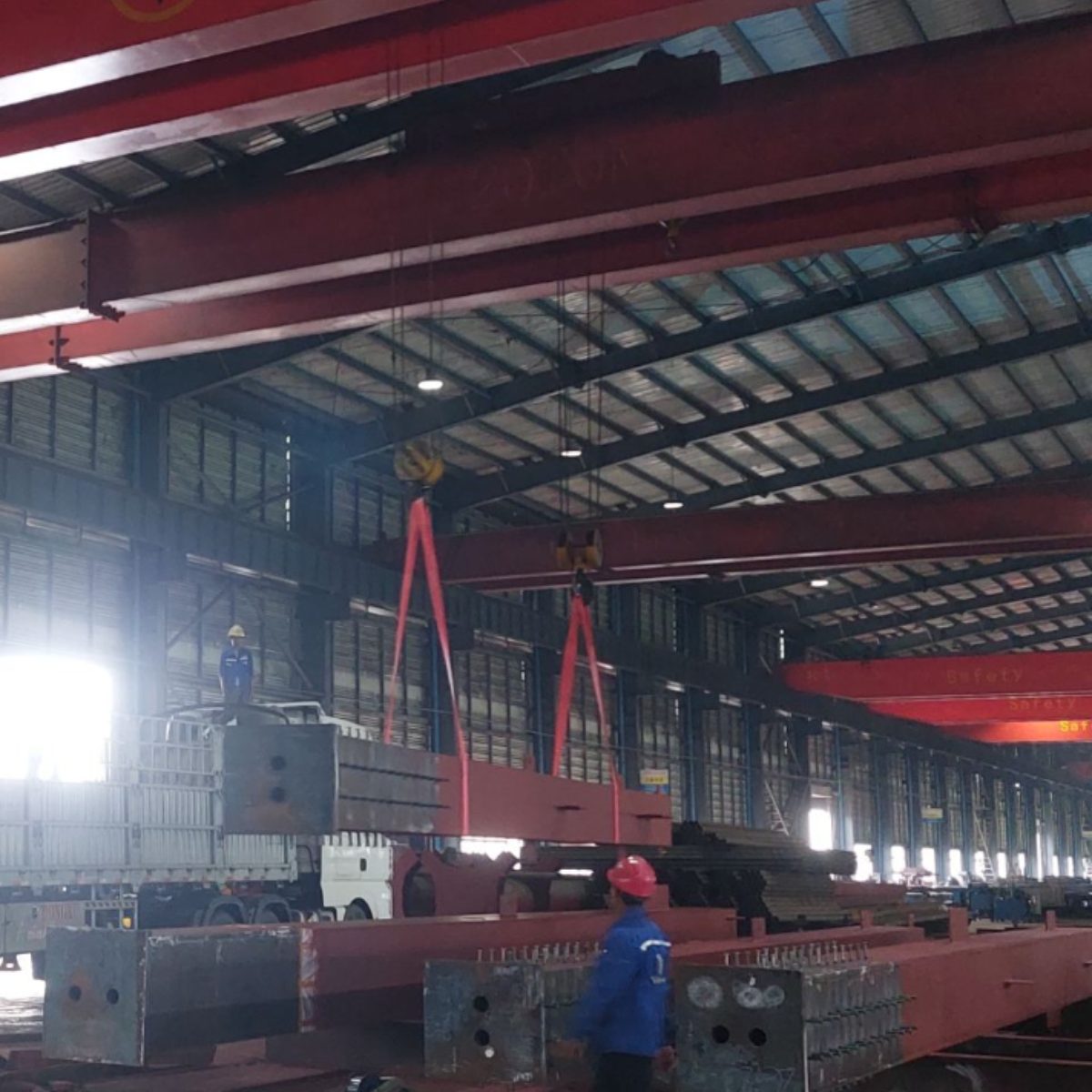 Box Column Uploading in Myanmar Yi Jin Factory