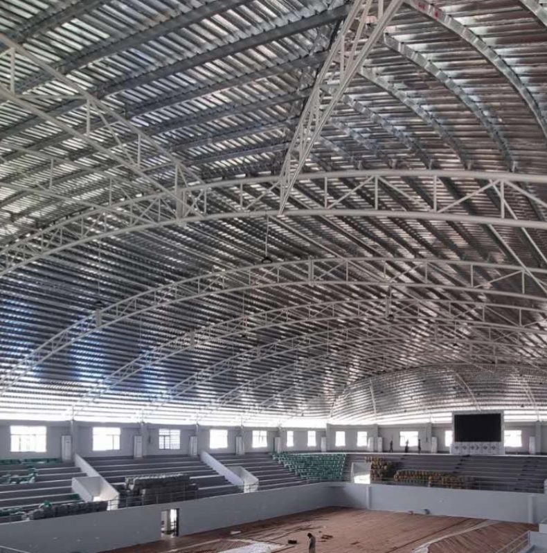 Curved Rafter Erection