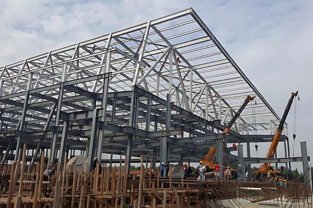 Steel-Structure-Installation-Mandalay-Convention-Center
