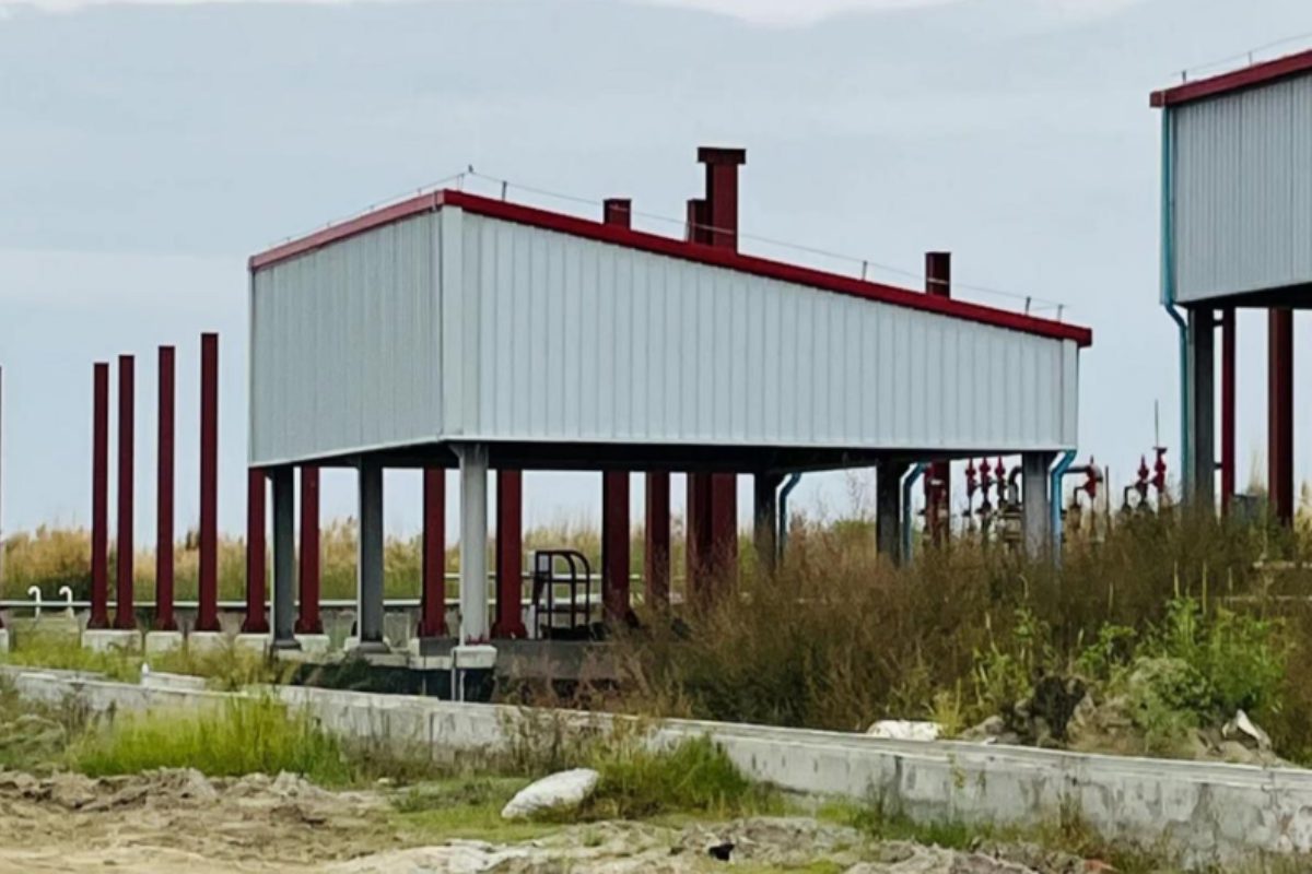 Steel Structure LPG sump oil tank pump shed