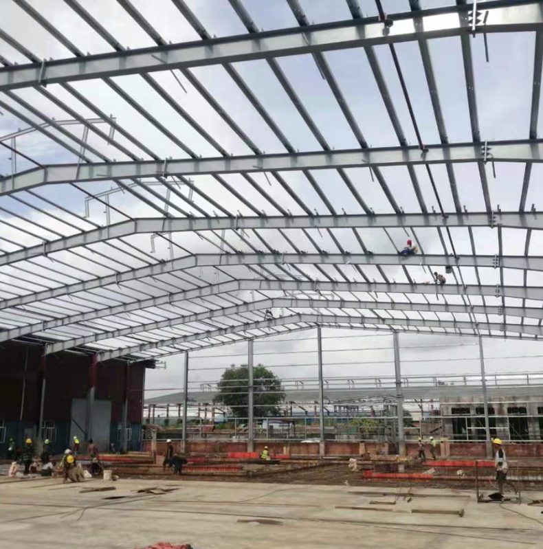 Tapered Rafter Erection Process