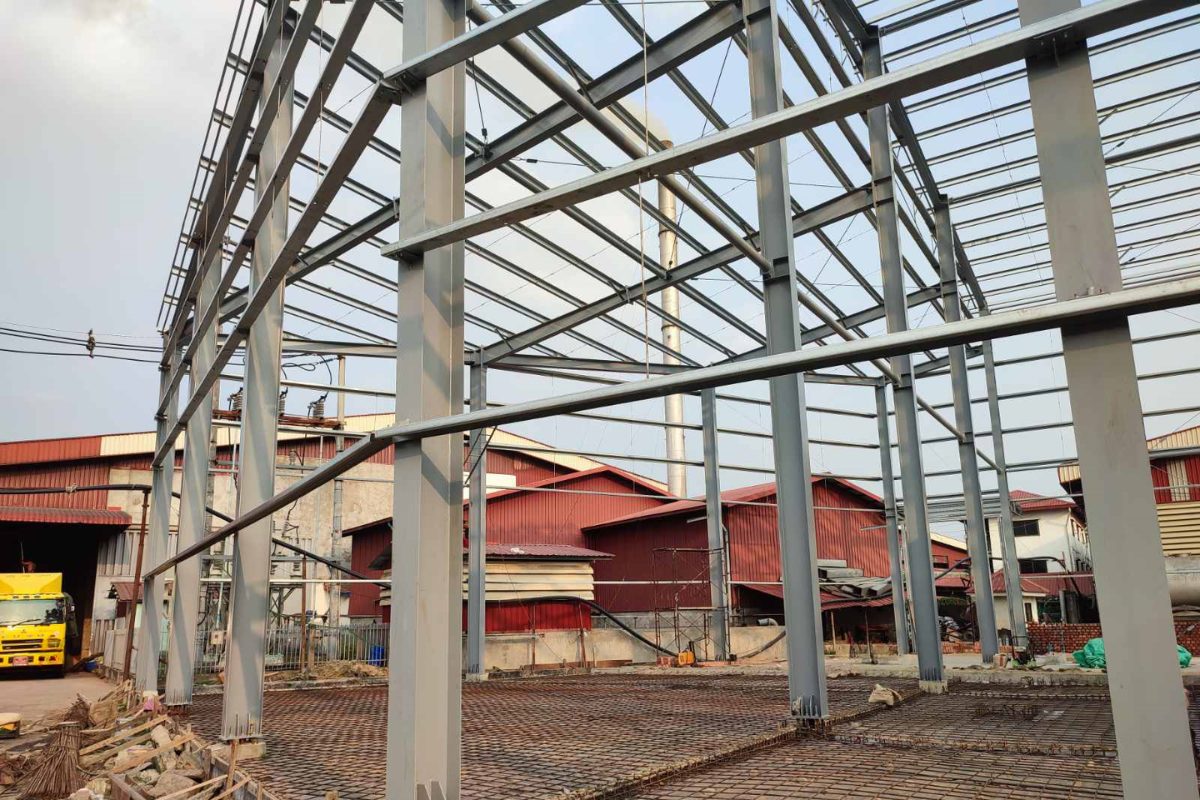 Steel structure warehouse installation for Paragon Printing Manufacturing Company Limited by Myanmar Yi Jin
